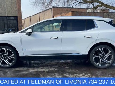 Certified 2024 Chevrolet Equinox EV LT image 5