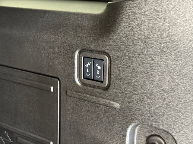 Used 2025 GMC Hummer EV 2X AWD/4WD image 6
