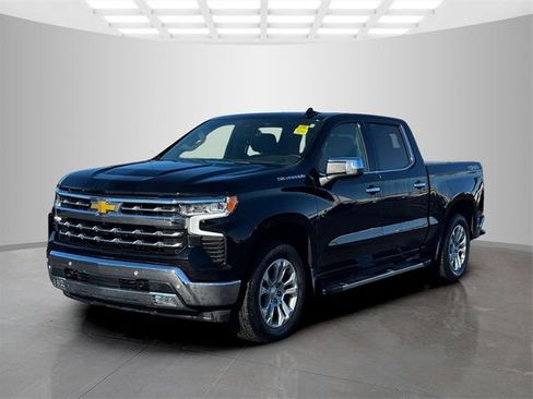 Used 2022 Chevrolet Silverado 1500 LTZ image 3