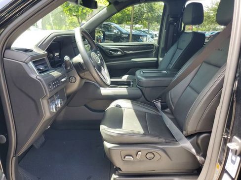 Used 2023 GMC Yukon XL Denali AWD/4WD image 19