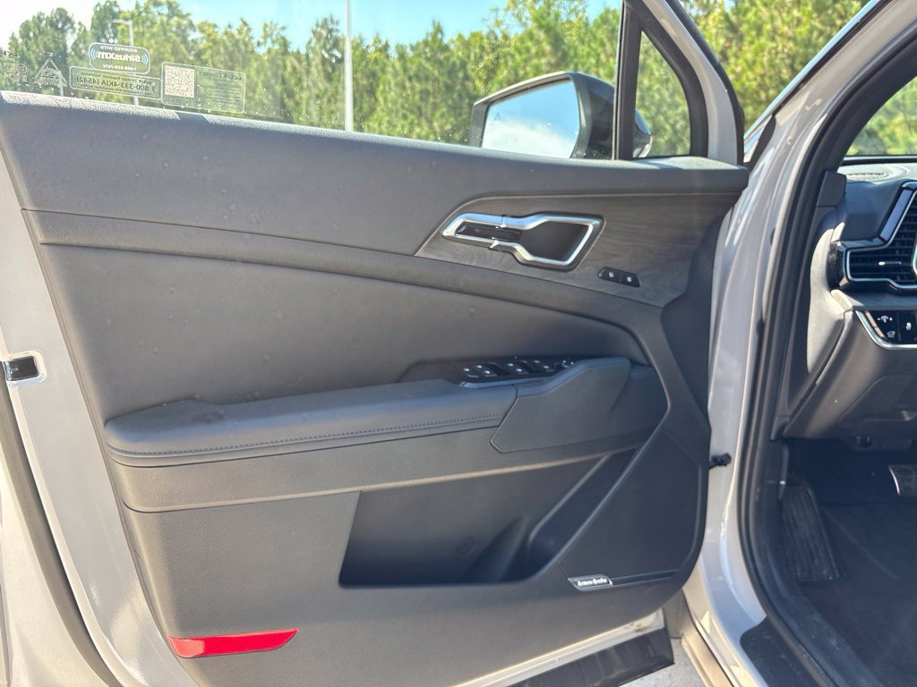 Used 2025 Kia Sportage X-Pro AWD/4WD image 6