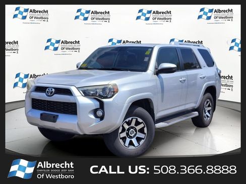 Used 2015 Toyota 4Runner SR5 AWD/4WD image 1