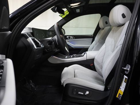 Certified 2024 BMW X5 xDrive50e w/ Premium Package image 12