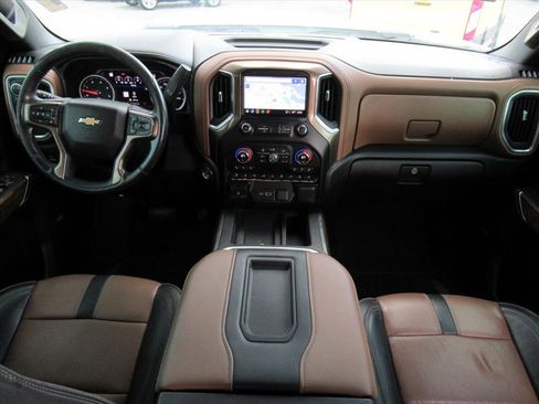 Used 2021 Chevrolet Silverado 3500 High Country w/ Z71 Off-Road Package image 13