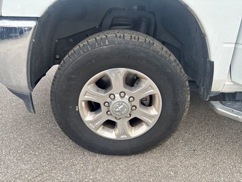 Used 2023 RAM 2500 Big Horn w/ Level 1 Equipment Group image 10