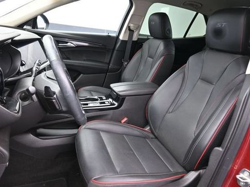 Used 2023 Buick Envision Essence w/ Sport Touring Package FWD image 22