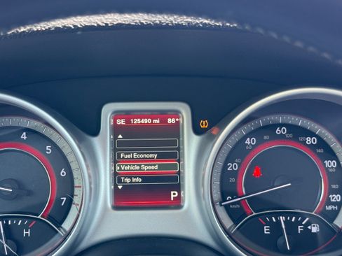 Used 2019 Dodge Journey SE w/ Premium Group FWD image 14