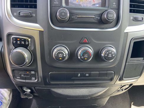 Used 2024 RAM 1500 Classic SLT AWD/4WD image 15