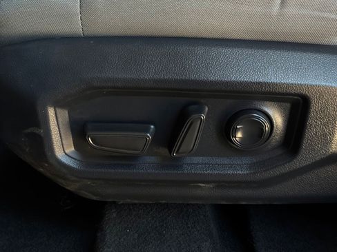 Used 2025 Toyota Tundra SR5 RWD image 11