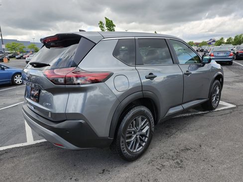 Used 2023 Nissan Rogue S AWD/4WD image 17