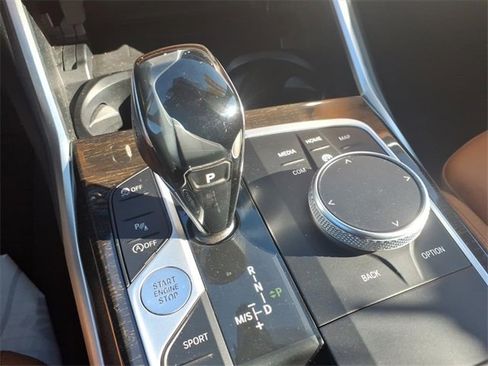 Used 2020 BMW 330i xDrive Sedan w/ Premium Package image 16