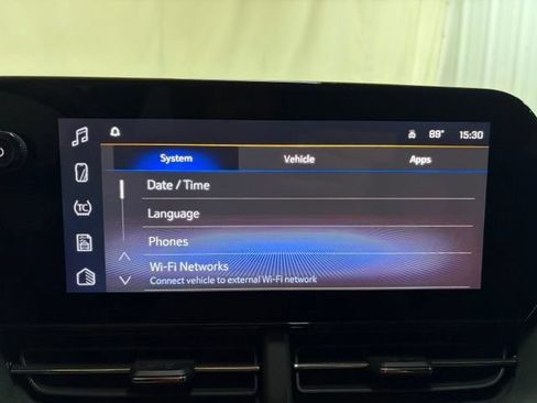 Used 2025 Chevrolet Trax RS w/ Sunroof Package FWD image 52