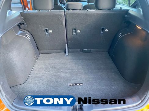 Used 2023 Nissan Kicks SV w/ Interior Electronics Package FWD image 29