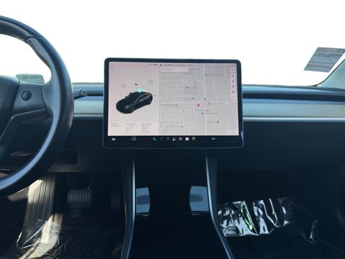 Used 2019 Tesla Model 3 Standard Range Plus RWD image 11