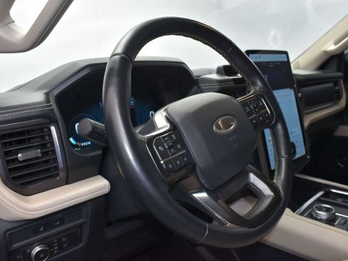 Used 2022 Ford Expedition Max Platinum image 12