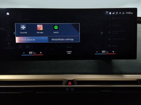 Certified 2023 BMW iX xDrive50 w/ Premium Package image 22