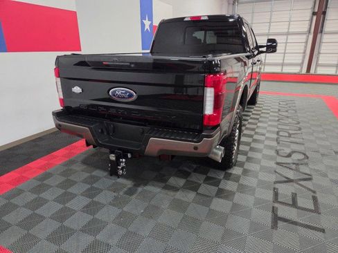 Used 2018 Ford F250 King Ranch w/ King Ranch Ultimate Package image 19