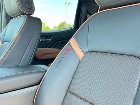 New 2026 GMC Canyon AT4 w/ AT4 Premium Package AWD/4WD image 27