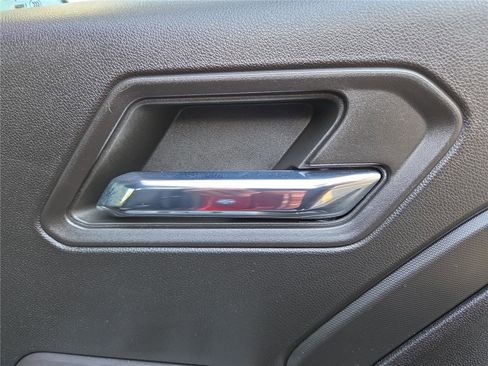 Used 2023 Chevrolet Colorado LT w/ LT Convenience Package image 28