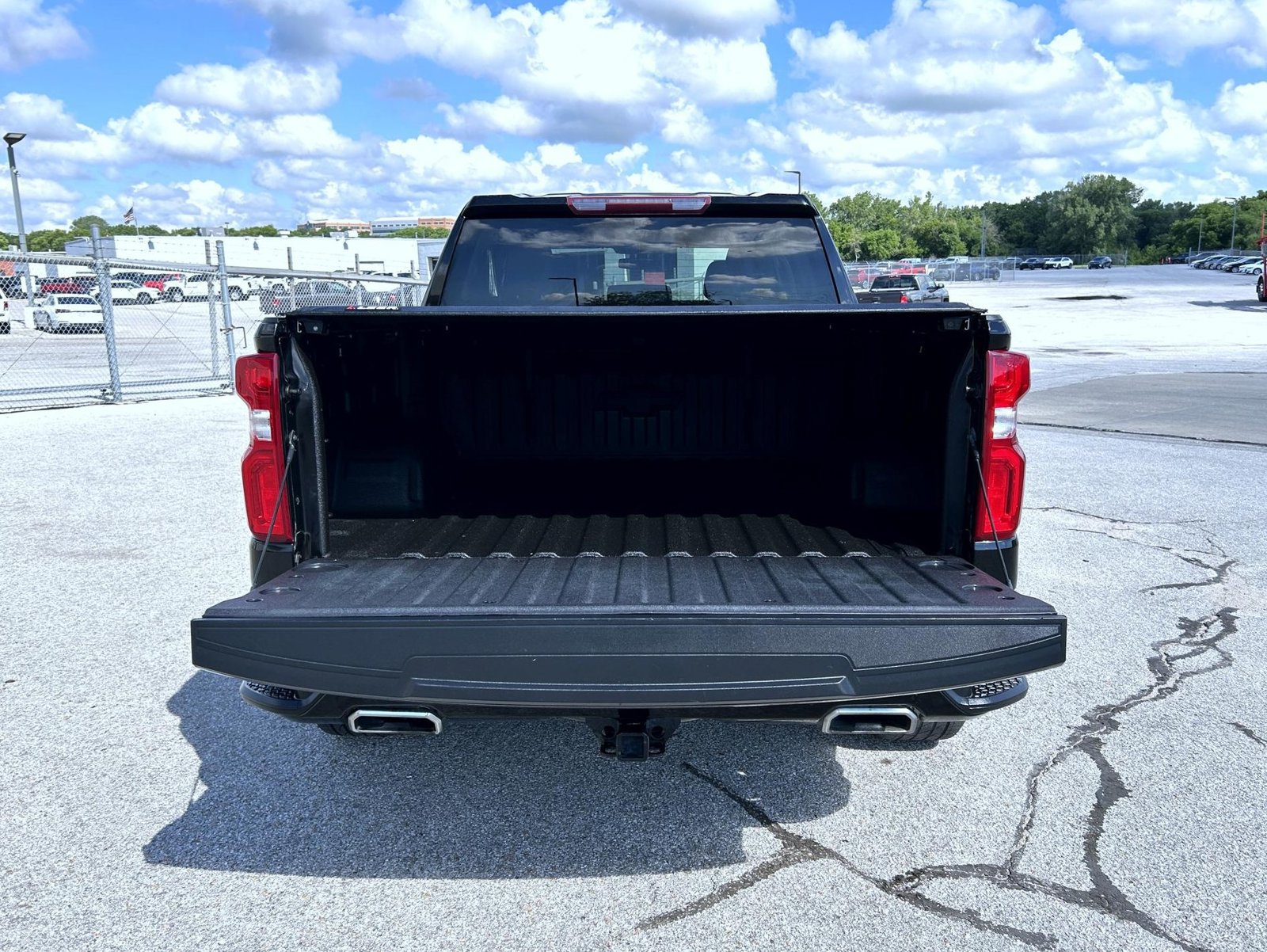 Used 2022 Chevrolet Silverado 1500 RST AWD/4WD image 22