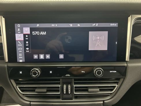 Certified 2024 Porsche Macan S AWD/4WD image 14