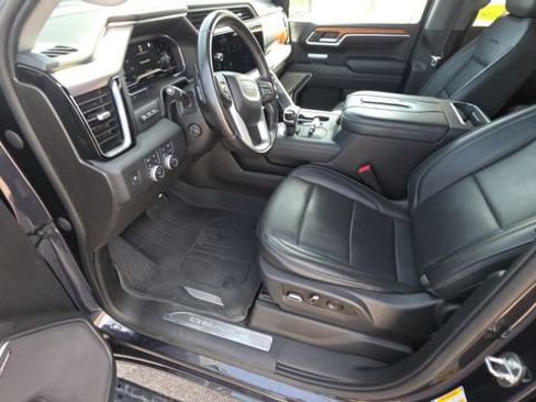 Used 2022 GMC Sierra 1500 Denali w/ Denali Reserve Package AWD/4WD image 13