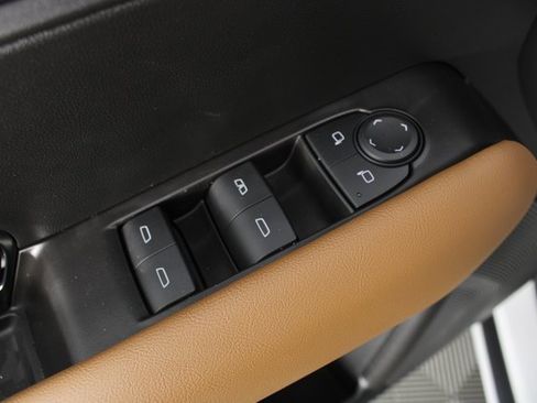 New 2026 GMC Canyon AT4 w/ Off-Road Front Bumper Package image 14