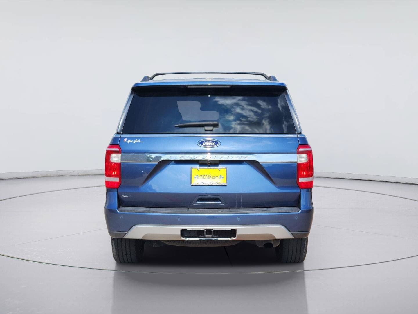 Used 2020 Ford Expedition XLT w/ Equipment Group 202A RWD image 6