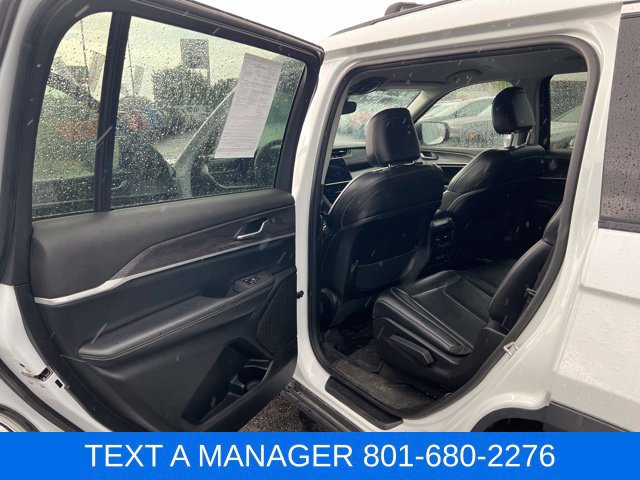 Used 2023 Jeep Grand Cherokee L Limited AWD/4WD image 25