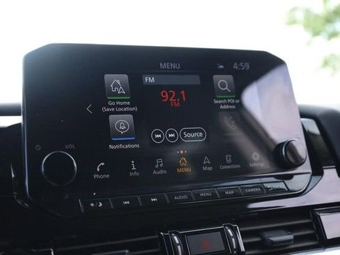 Certified 2025 Nissan Pathfinder SL FWD image 10