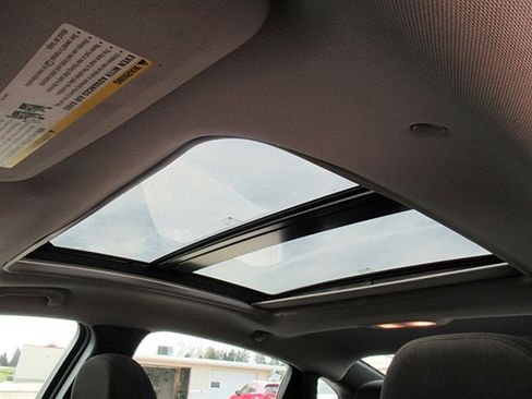 Used 2023 Chevrolet Malibu LT image 33