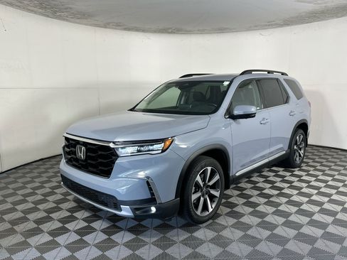 Used 2024 Honda Pilot Elite image 7