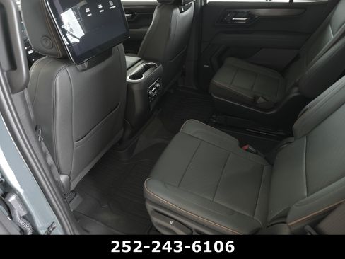 Used 2026 GMC Yukon AT4 w/ AT4 Premium Plus Package AWD/4WD image 30