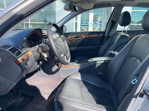 Used 2003 Mercedes-Benz E 320 Sedan image 10