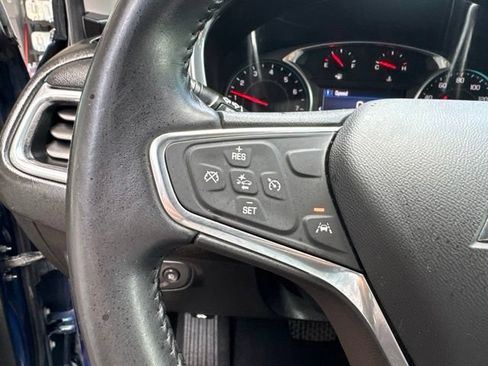 Used 2020 Chevrolet Equinox LT w/ Driver Convenience Package FWD image 13