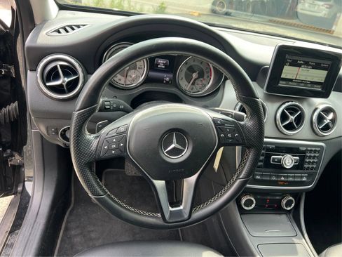 Used 2015 Mercedes-Benz GLA 250 4MATIC image 17