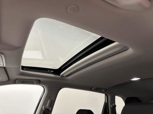 Certified 2025 Honda CR-V EX image 17