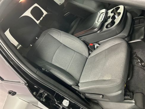 Used 2024 RAM 2500 Big Horn w/ Sport Appearance Package image 24