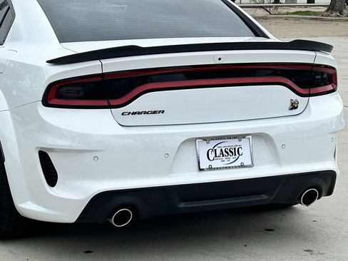 Used 2022 Dodge Charger Scat Pack RWD image 6
