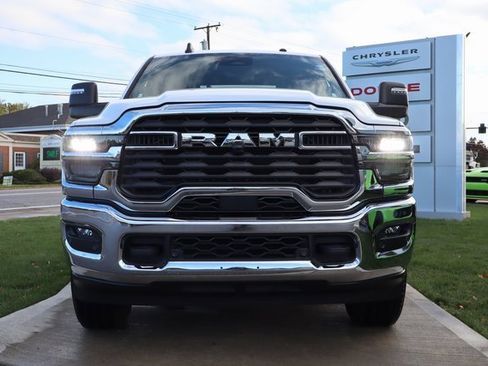 Used 2025 RAM 2500 Big Horn image 6