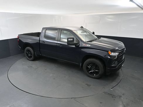 Used 2024 Chevrolet Silverado 1500 RST w/ Z71 Off-Road Package AWD/4WD image 33