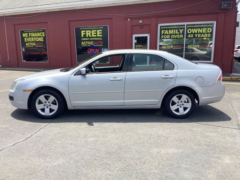 Used 2006 Ford Fusion SE FWD image 4