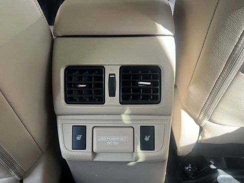 Used 2018 Subaru Outback 2.5i Limited AWD/4WD image 29