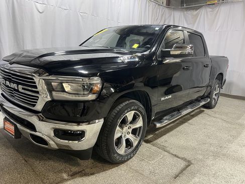 Used 2024 RAM 1500 Laramie AWD/4WD image 2