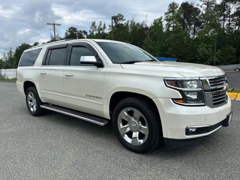 Used 2015 Chevrolet Suburban LTZ AWD/4WD image 4