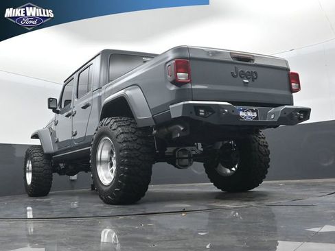Used 2025 Jeep Gladiator Overland AWD/4WD image 21