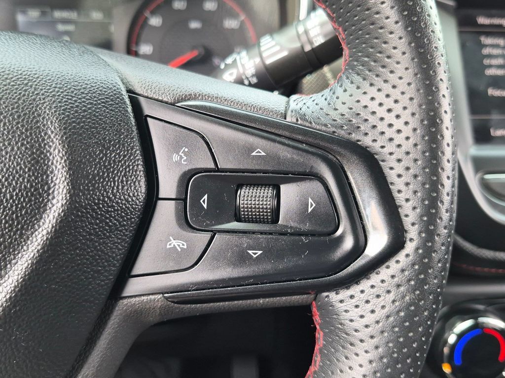 Used 2023 Chevrolet TrailBlazer RS FWD image 13
