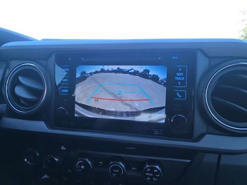 Used 2019 Toyota Tacoma TRD Off-Road image 22