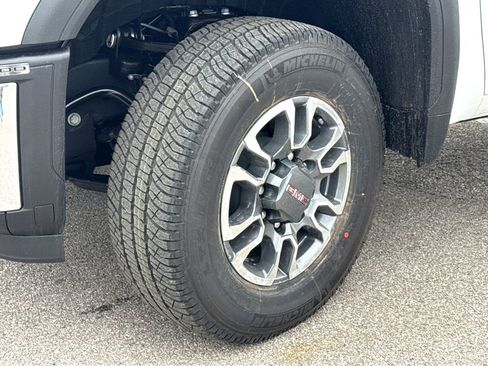 New 2026 GMC Sierra 2500 SLE w/ SLE Value Package; image 24