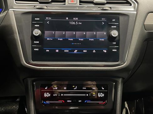 Used 2024 Volkswagen Tiguan SE AWD/4WD image 12